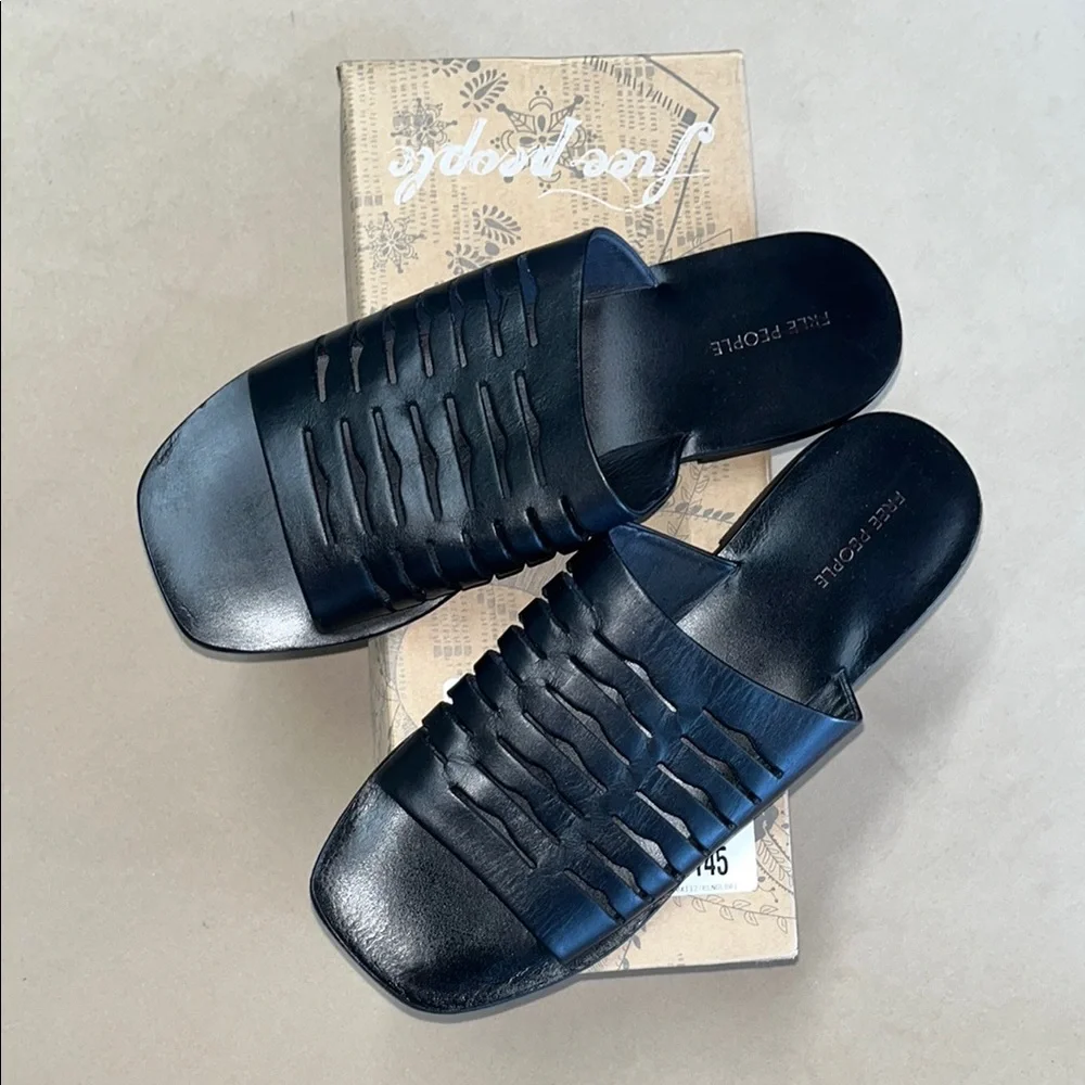 NIB Free People Black Slice Of Sun Sandals Women’s Size 7.5 - Picture 2 of 10